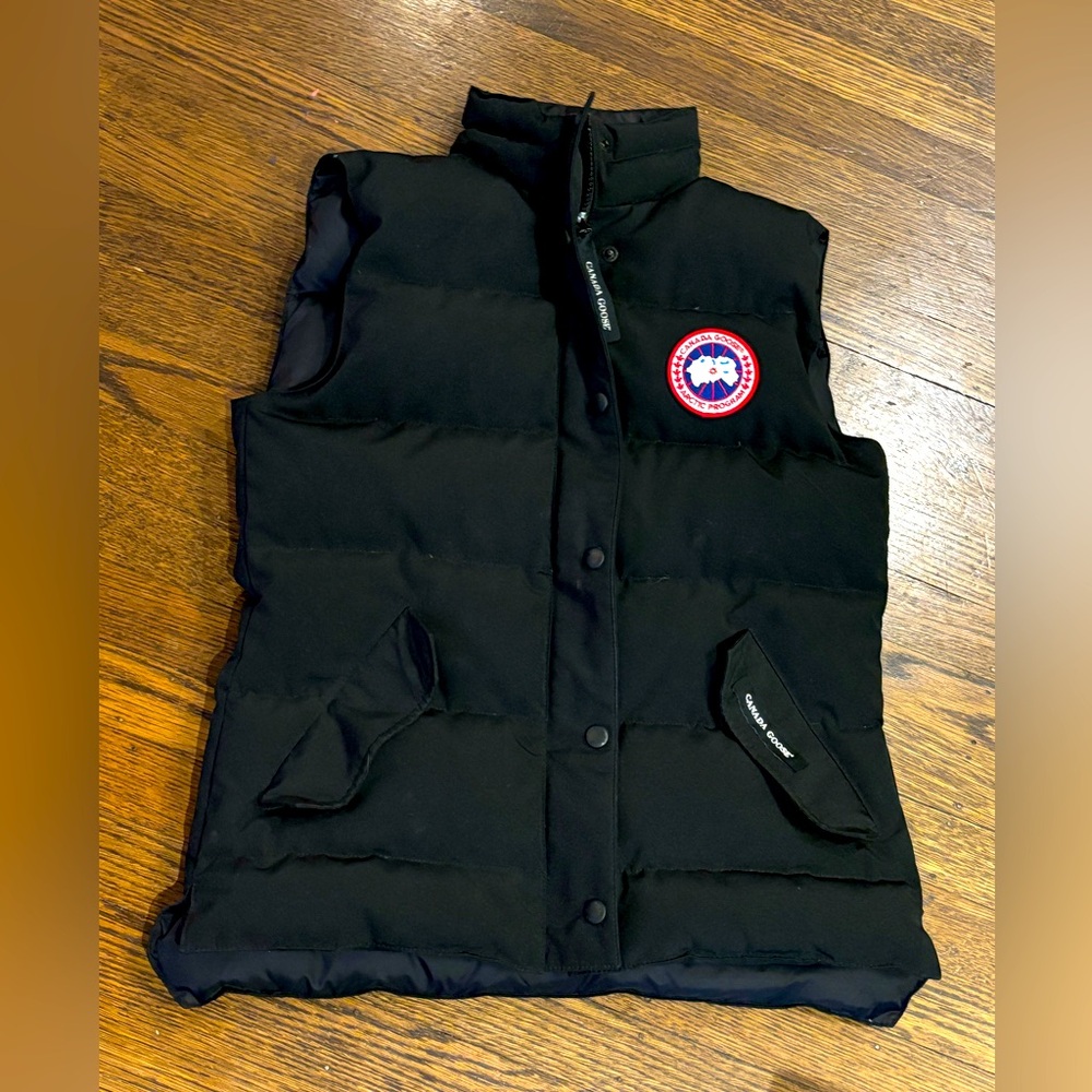 AUTHENTIC CANADA GOOSE FREESTYLE WOMENS VEST SZ.S